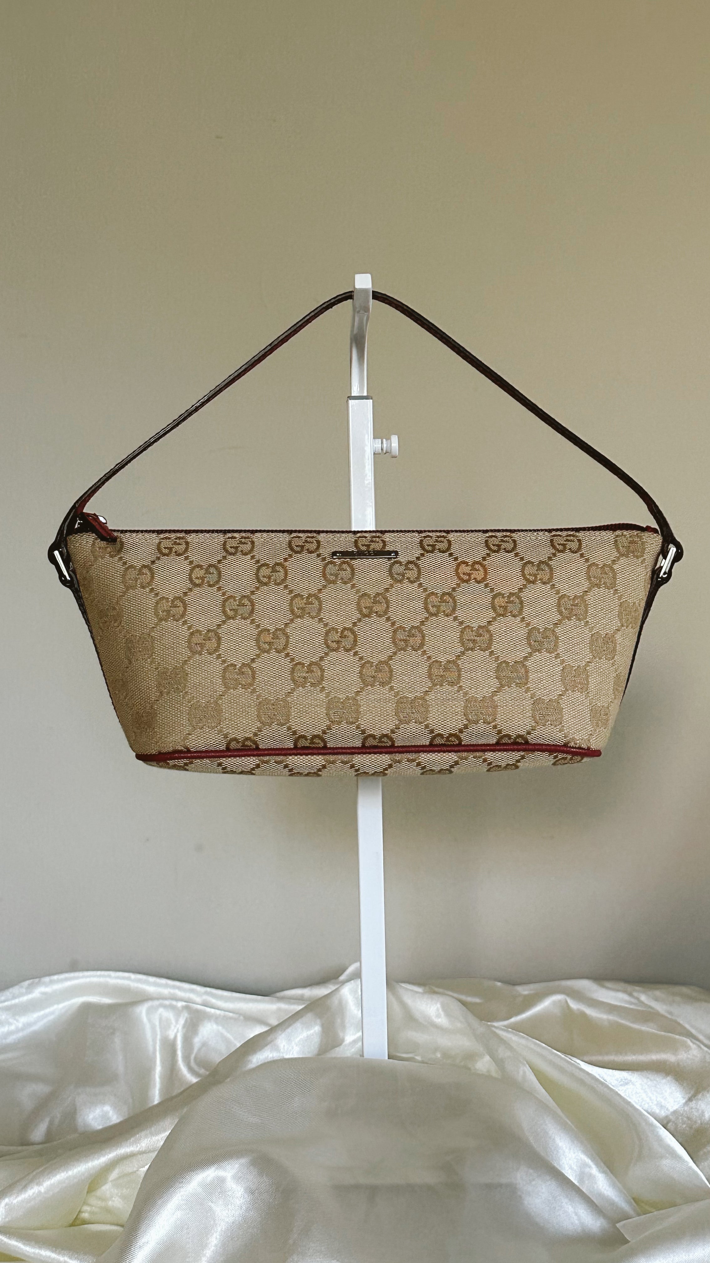 Vintage Gucci Tan Canvas Boat Bag Pochette | Red Leather Trim | Tom Ford Era